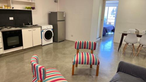 Martinez Apartment | Departamento Martinez San Isidro con AA y Wifi velocidad Ideal para quienes necesitan alojarse cerca de clínicas como Trinidad San Isidro Las Lomas o Fertilitis excelente acceso desde Panamericana y Thames espacio comodo tranquilo y totalmente equipado