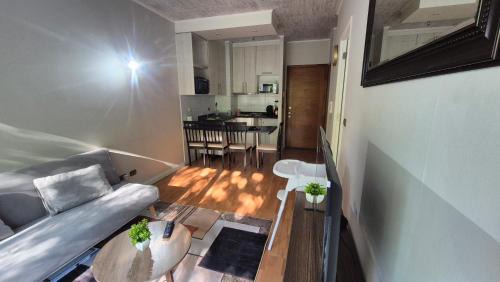 Talca Apartment | Hub Corporativo III Las Rastras Mall Plaza - Factura Inmediata - WIFI Alta Velocidad - Convenios Empresas - RENTCOVAC