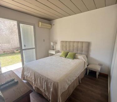 Santa Fe Apartment | Hermoso Dúplex de 2 dormitorios con jardín