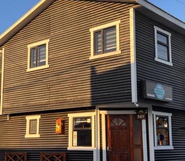 Puerto Natales House | Hostal B&B Coastal Natales