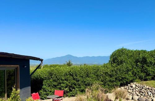 Puchuncavi House | Casa-jardín Luz de Botellas -piscina-jacuzzi-sauna