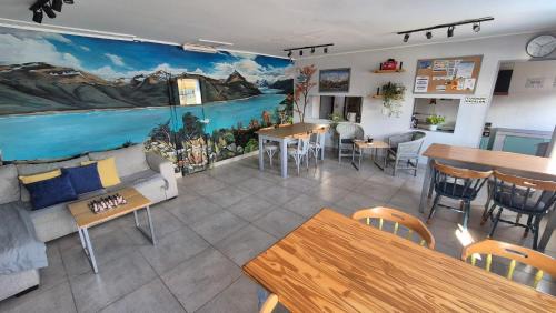Macrozona Bahia Redonda y Primeros Faldeos Hostel | Lago Argentino Hostel