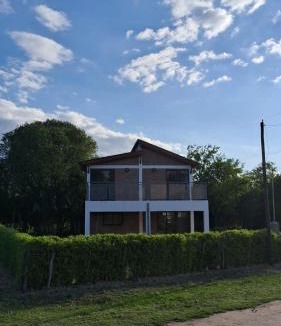 Las Rosas House | Lo de Abu