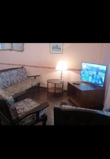 Miramar House | Miramar costa Atlántica alquiler temporario casa para 10 personas exelente ubicación a Dos cuadras de la playa y cuatro del centro