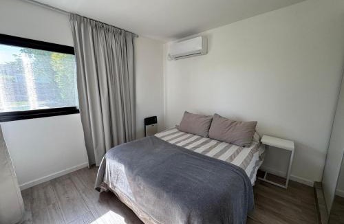 Funes House | Casa con Pileta, Parrilla y Jardín en Rosario, Funes, Santa Fe