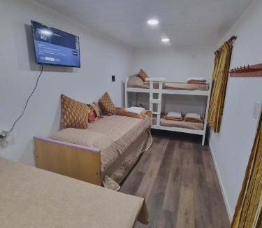 Partido de Berisso Resort | COMPLEJO Container Habitacional frente a la laguna