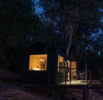 Chada Hotel | Cabins entre bosques y viñedos con vistas al valle - Tucu cabins