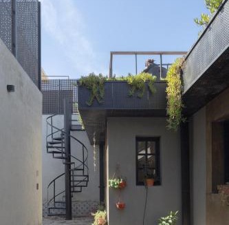 Historic Center House | Industrial House in Mendoza with Jacuzzi