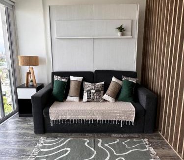Villa Crespo Apartment | Stylish Modern apartment with automatic parking