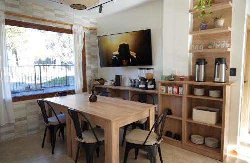 Villa Los Coihues Bed & Breakfast | Guti Andino Hostel Boutique