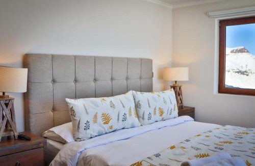 Valle Nevado Apartment | HOM I Edif Valle Blanco 3D2B jacuzzi SKI IN y OUT VB104