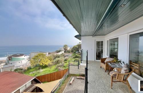 Renaca Villa | Altavista Reñaca - Fogón, quincho y piscina con vista al mar