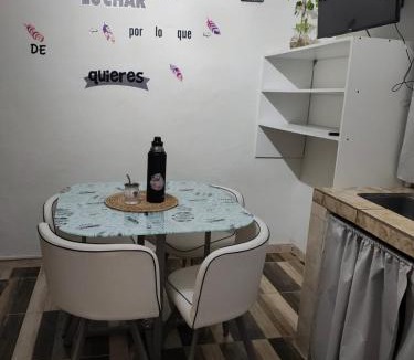 Plottier Apartment | BARDAS del LIMAY DORMI-con HIDROMASAJE - totalmente EQUIPADO