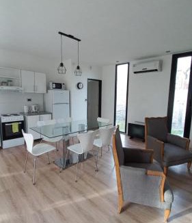 General Roca Apartment | Cubil Azul. Casa conteiner 2 dormitorios