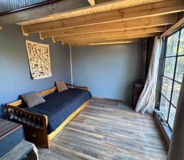 Melipeuco House | Cabaña con terraza vista al río en Roca Truful