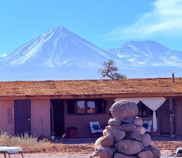 San Pedro de Atacama Cabin | MAKTVB LODGE con vista al Volcán Licancabur y Piscina Natural en San Pedro de Atacama