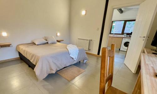 Dina Huapi House | Los Coirones 2 - Casa con jardin