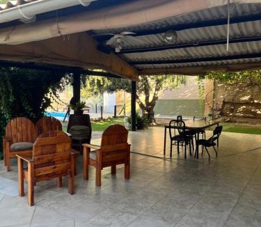 Bajo Lunlunta Ski Chalet | Cabañas Las Rosas
