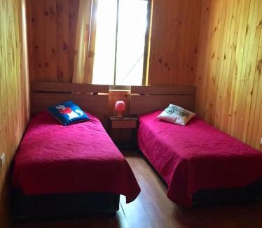 Pinto House | Hermosa Cabaña Rústica Bosque Ámbar