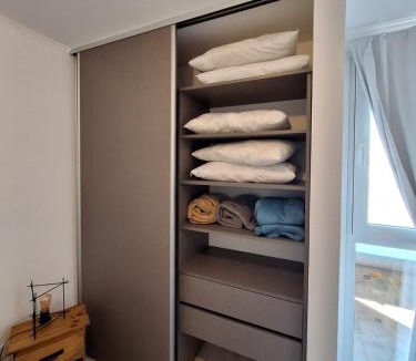 Santa Rosa Apartment | Nuevo y Equipado en Zona Céntrica con Cochera