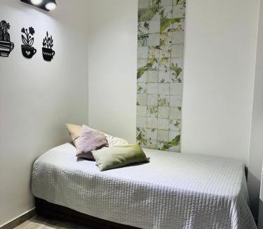 Florida Apartment | Hermoso y Calido departamento en Vicente Lopez ubicacion inmejorable , 100 metros del tren , cerca de River, tecnopolis , a pasos tenes todo