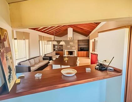 Bajo Lunlunta House | Beautiful Mansion w/Pool&Jacuzzi-Gated Community