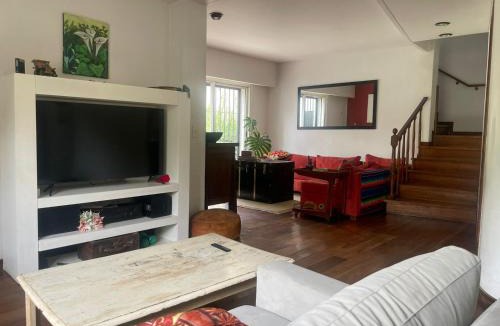 Florida House | Casa en Florida - como estar en una quinta a 15 cuadras de CABA