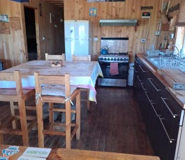 Curanipe Bed & Breakfast | EKILIBRE Surf Eco Hostal