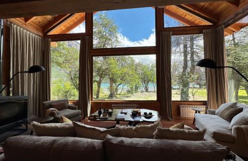 Cholila Ski Chalet | El Pedregoso Cabaña del Lago
