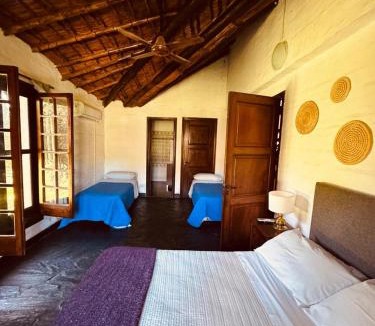 Esquina House | Posada Morotí