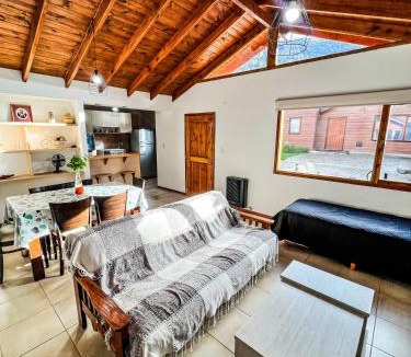 Villa Los Coihues House | Cauquen Alojamientos