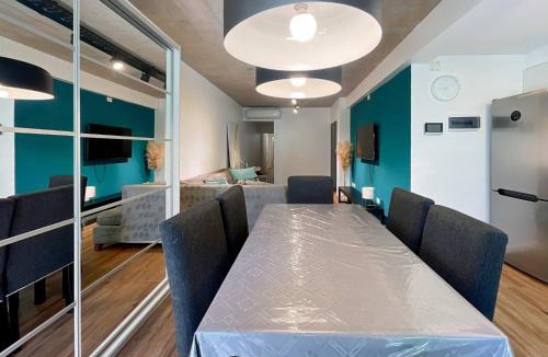 Villa del Parque Apartment | Urban Retreat Elegant Modern Apartment with Balcony in Villa del Parque