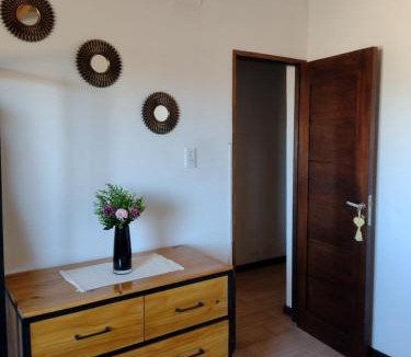 Vista Flores House | UCOGUESTHOUSE - Casa de Huéspedes