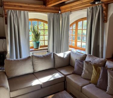 Lolog House | Alma Andina a orillas del río