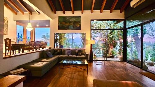 Lo Barnechea House | 12 Huespedes, calefacción, pisczina, terraza, jacuzzi, aire acondicionado, Lo Barnechea