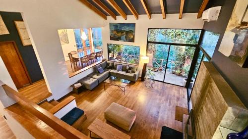 Lo Barnechea House | 12 Huespedes, calefacción, pisczina, terraza, jacuzzi, aire acondicionado, Lo Barnechea