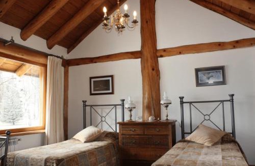Villa Catedral Ski Chalet | Estancia Peuma Hue