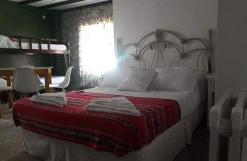 Guernica House | Hotel y Casa de Campo Oasis Campero - Ezeiza Aeropuerto -San Vicente