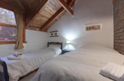 San Carlos de Bariloche Ski Chalet | Casa para 10 con vista al lago - La Casa de Berta