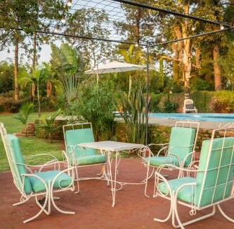 Posadas House | " Casa quinta "San Bernardo" Con Pileta y amplio jardín