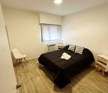 Azul House | Casa impecable con Pileta, Garage