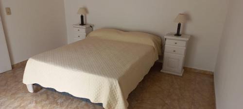 Dolores Apartment | Departamento zona terminal/parque