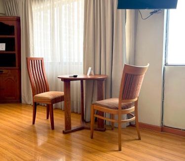 Las Rejas Hotel | HOTEL DACARLO