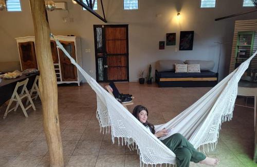 Corrientes House | ESPACIO MINGA, casa quinta en la ciudad, hasta 8 personas