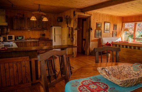 Salto House | Acogedora cabaña de madera con vista a la montaña
