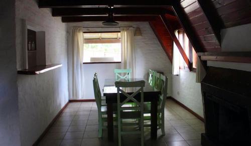 Playa Bonita House | Cabaña Alpina en Bustillo