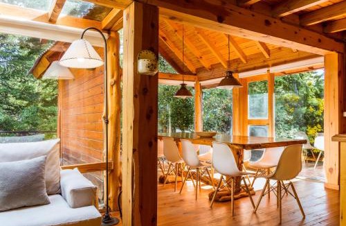 Villa La Angostura Ski Chalet | BOG Arken - Casa junto al río