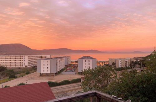 Los Molles House | playa Los Molles, hermosa playa,te esperamos en cabaña5