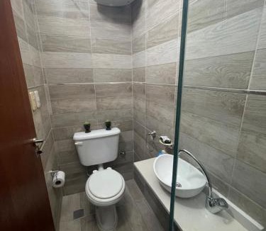 Florida House | Departamento Moderno, equipado en Vicente Lopez , Ideal River Plate ,Tecnópolis ,100 metros del tren