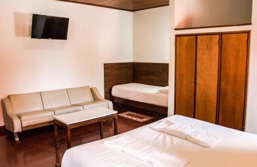 Obera Hotel | Hotel Cuatro Pinos